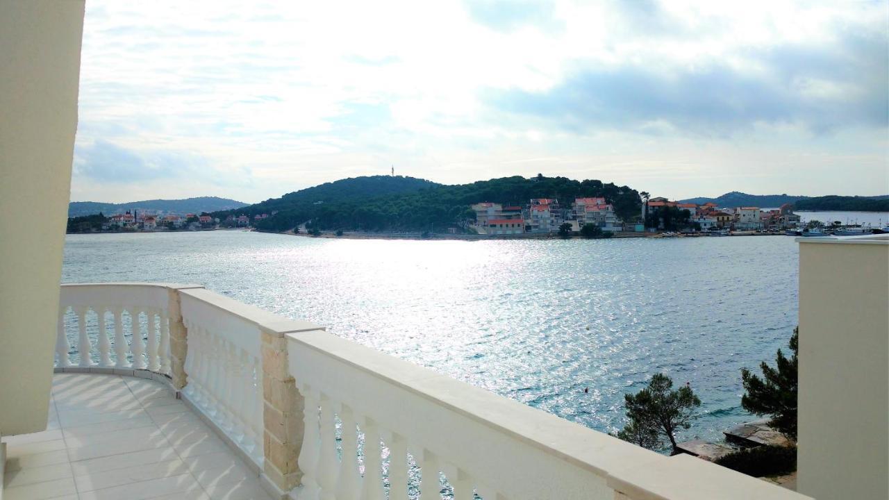 Villa Maluma Rogoznica  Buitenkant foto